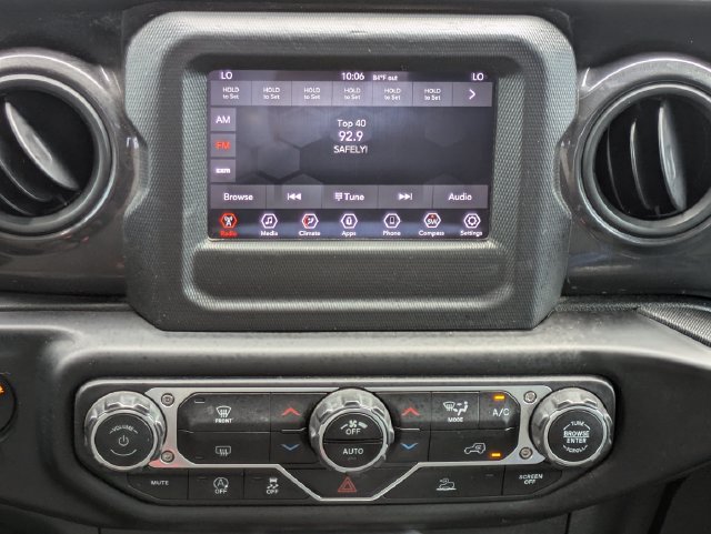 Used 2022 Jeep Gladiator Sport AWD/4WD image 18