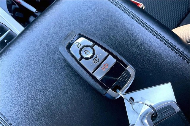 Certified 2024 Ford Explorer XLT image 13