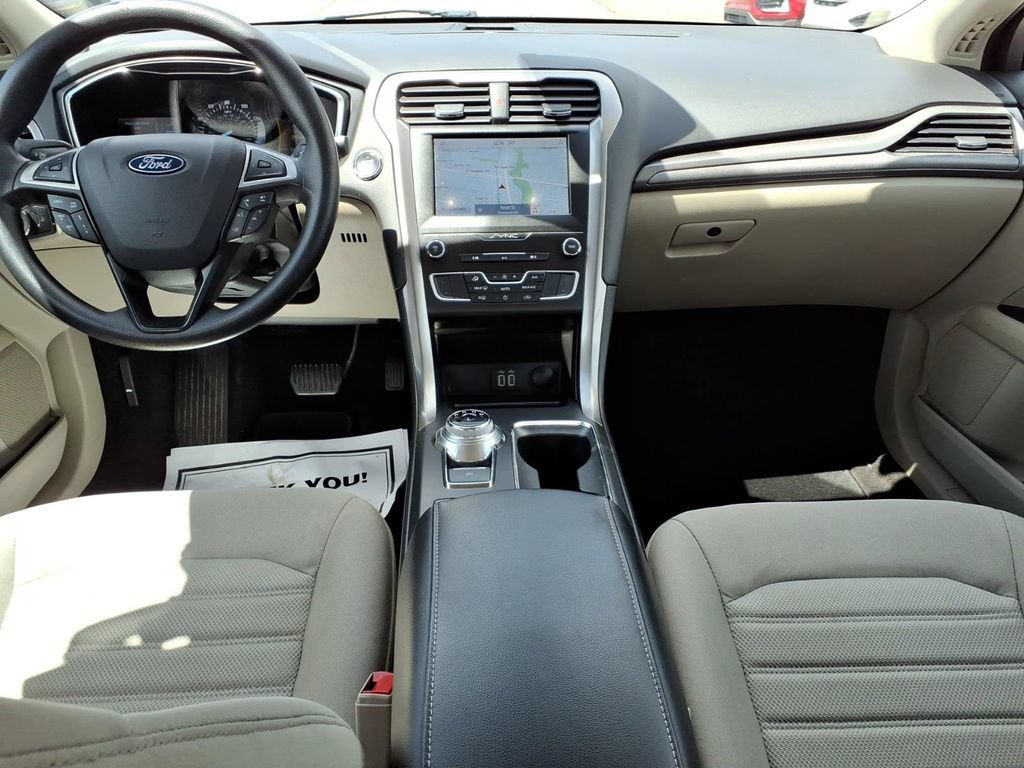 Certified 2020 Ford Fusion SE FWD image 11