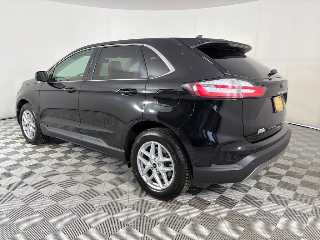 Certified 2024 Ford Edge SEL AWD/4WD image 5