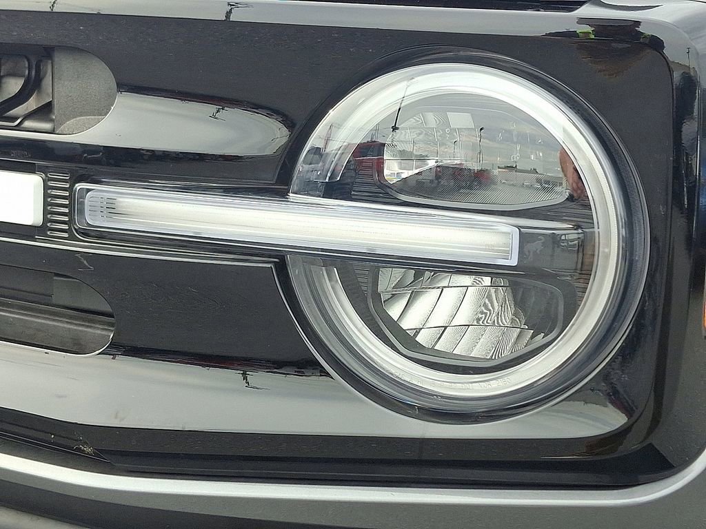 Certified 2024 Ford Bronco Outer Banks image 9