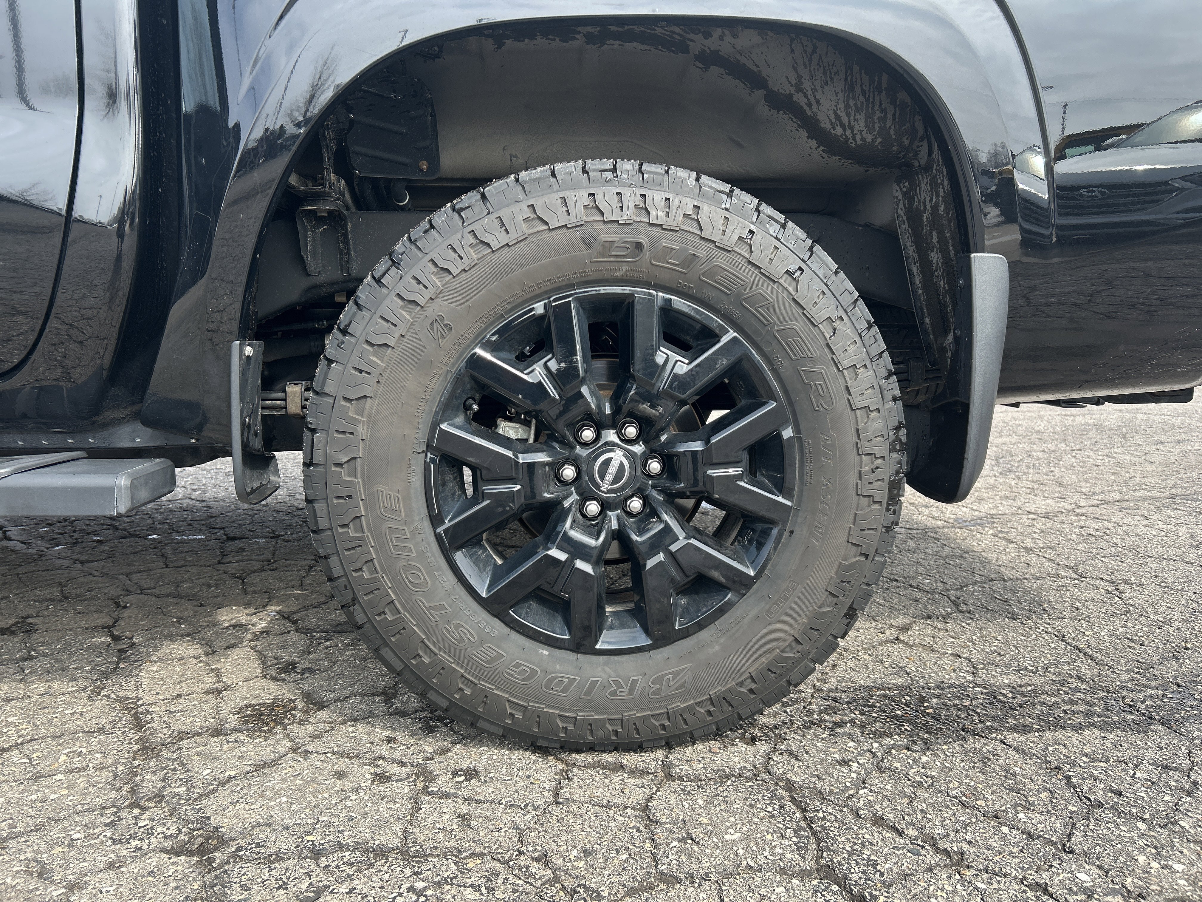 Used 2023 Nissan Frontier SV w/ Midnight Edition Package image 23