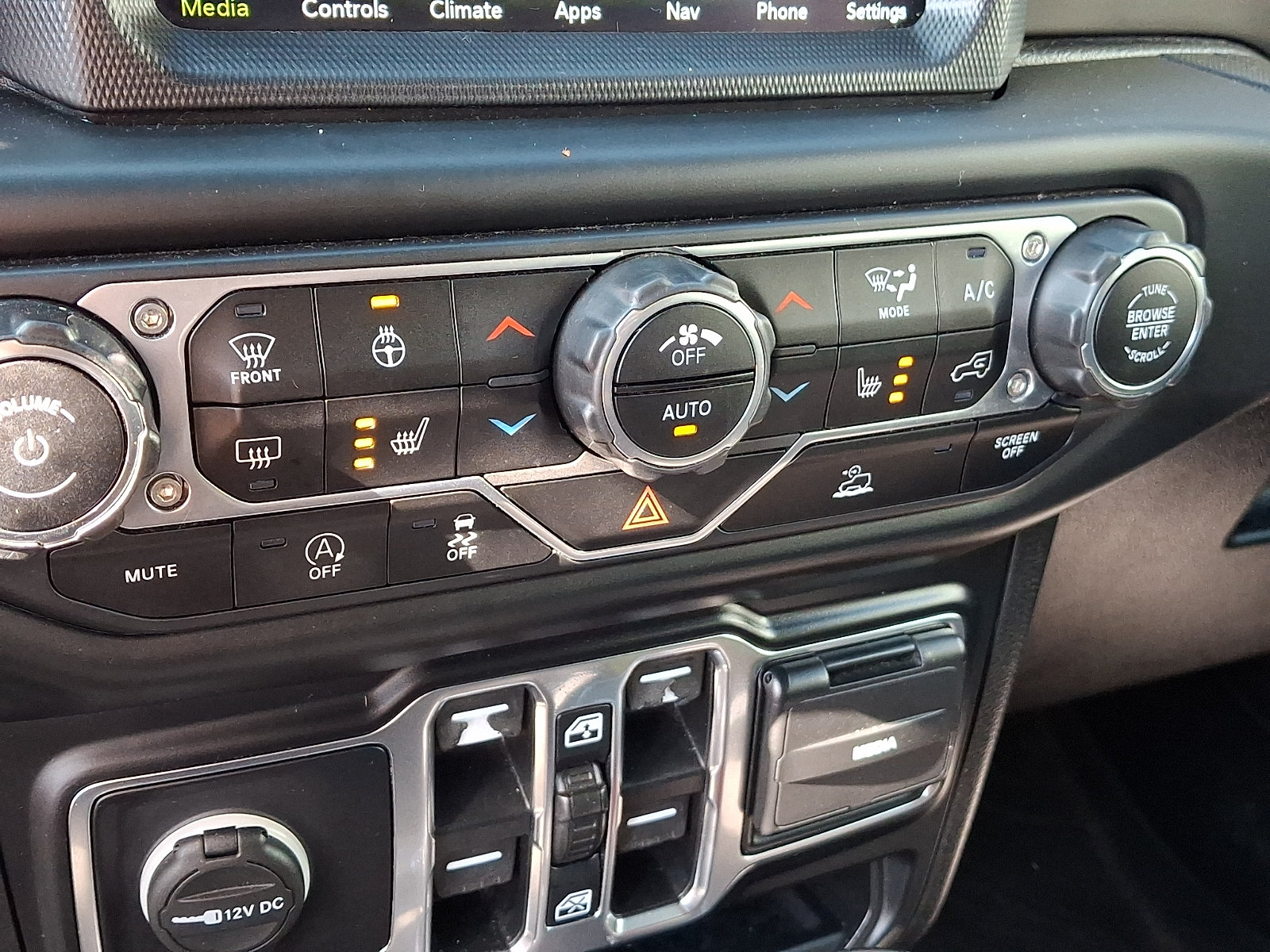 Used 2021 Jeep Wrangler Unlimited Sport AWD/4WD image 16