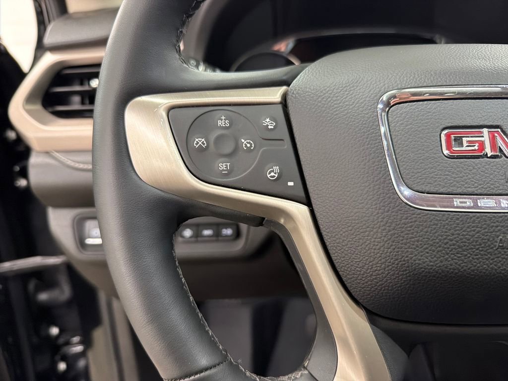Used 2023 GMC Acadia Denali w/ Black Diamond Edition FWD image 21