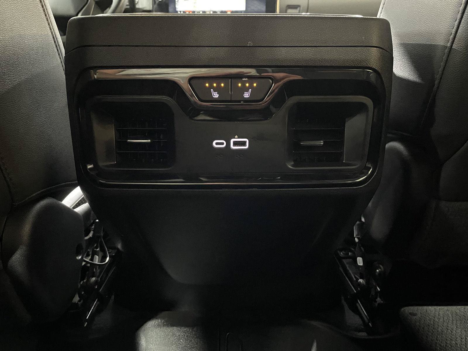 Used 2024 GMC Sierra 2500 AT4 w/ AT4 Premium Plus Package AWD/4WD image 41