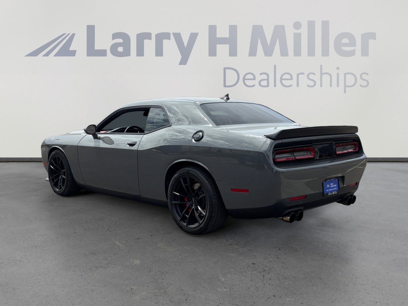 Used 2023 Dodge Challenger SRT Hellcat w/ Driver Convenience Group image 3