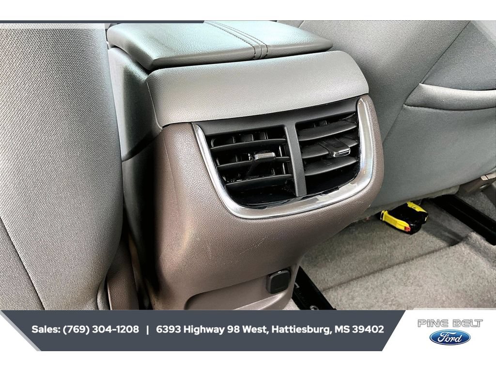 Used 2024 Chevrolet Malibu LT FWD image 24