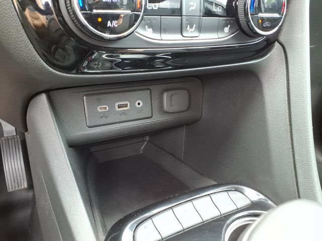 Used 2022 Buick Encore GX Select FWD image 29
