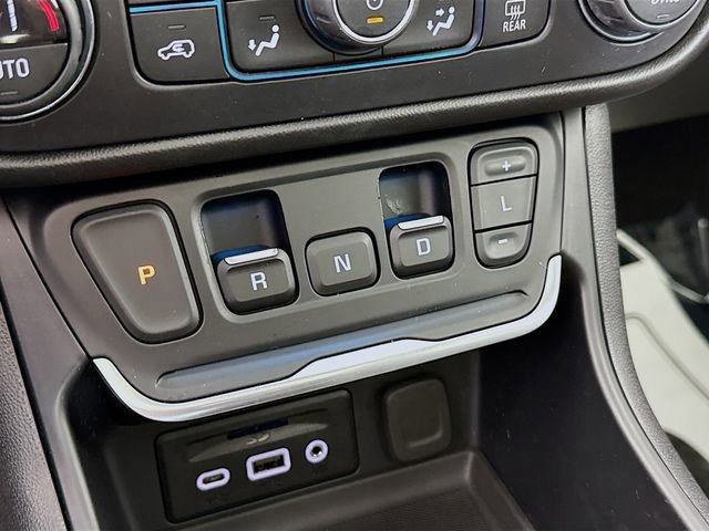 Used 2020 GMC Terrain SLT w/ Preferred Package image 16