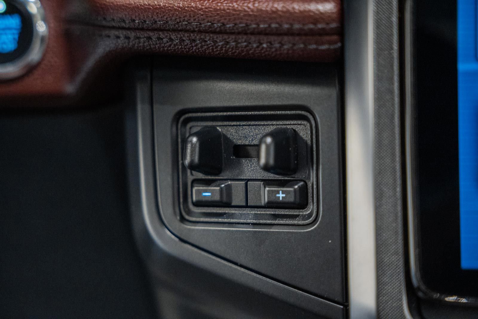 Certified 2022 Ford Expedition Max Limited image 33