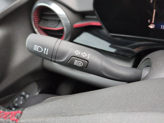 Used 2025 Chevrolet Trax RS w/ Driver Confidence Package FWD image 33