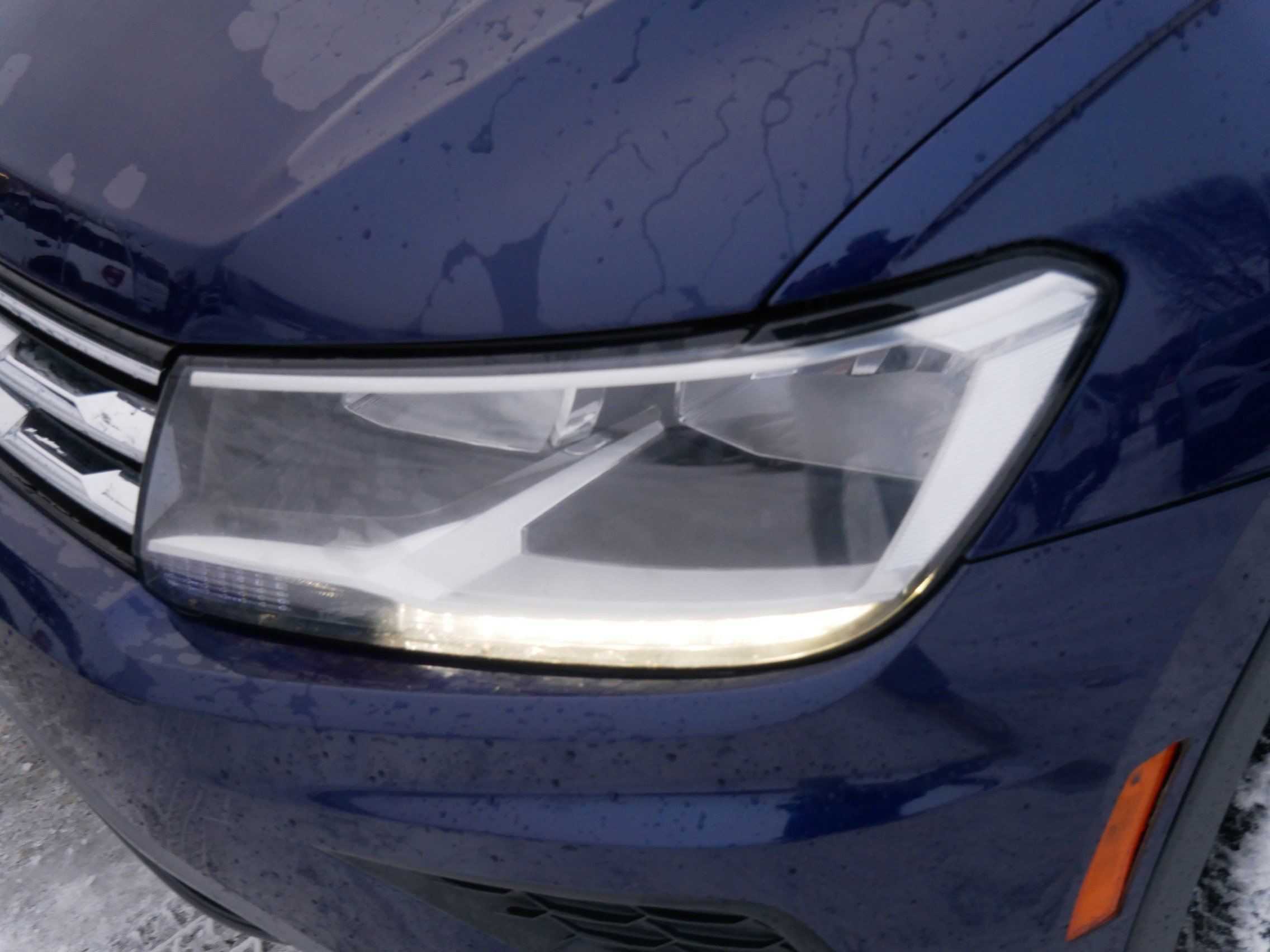 Used 2021 Volkswagen Tiguan SE w/ Panoramic Sunroof Package image 16