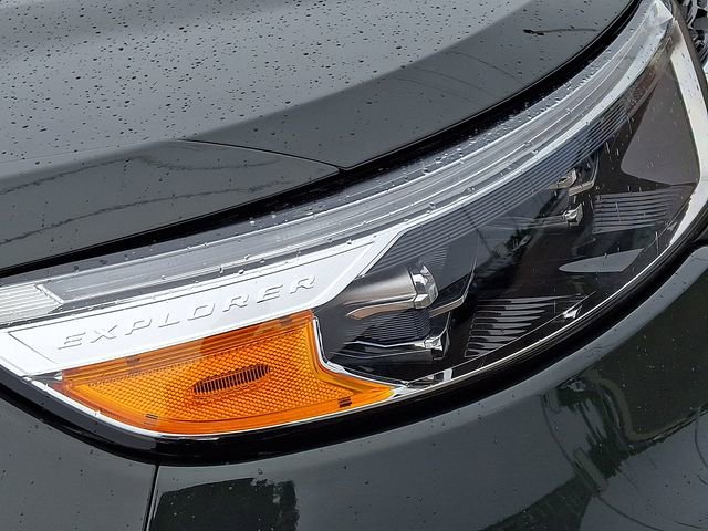 Certified 2023 Ford Explorer XLT AWD/4WD image 9