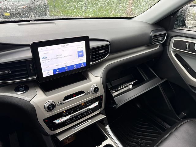 Certified 2022 Ford Explorer XLT w/ Equipment Group 202A AWD/4WD image 43