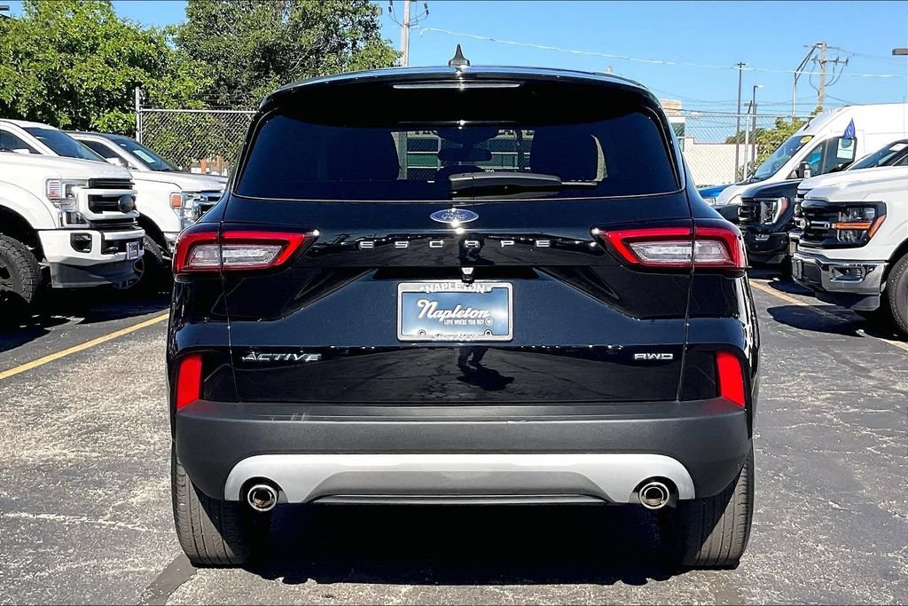 Certified 2023 Ford Escape Active AWD/4WD image 3