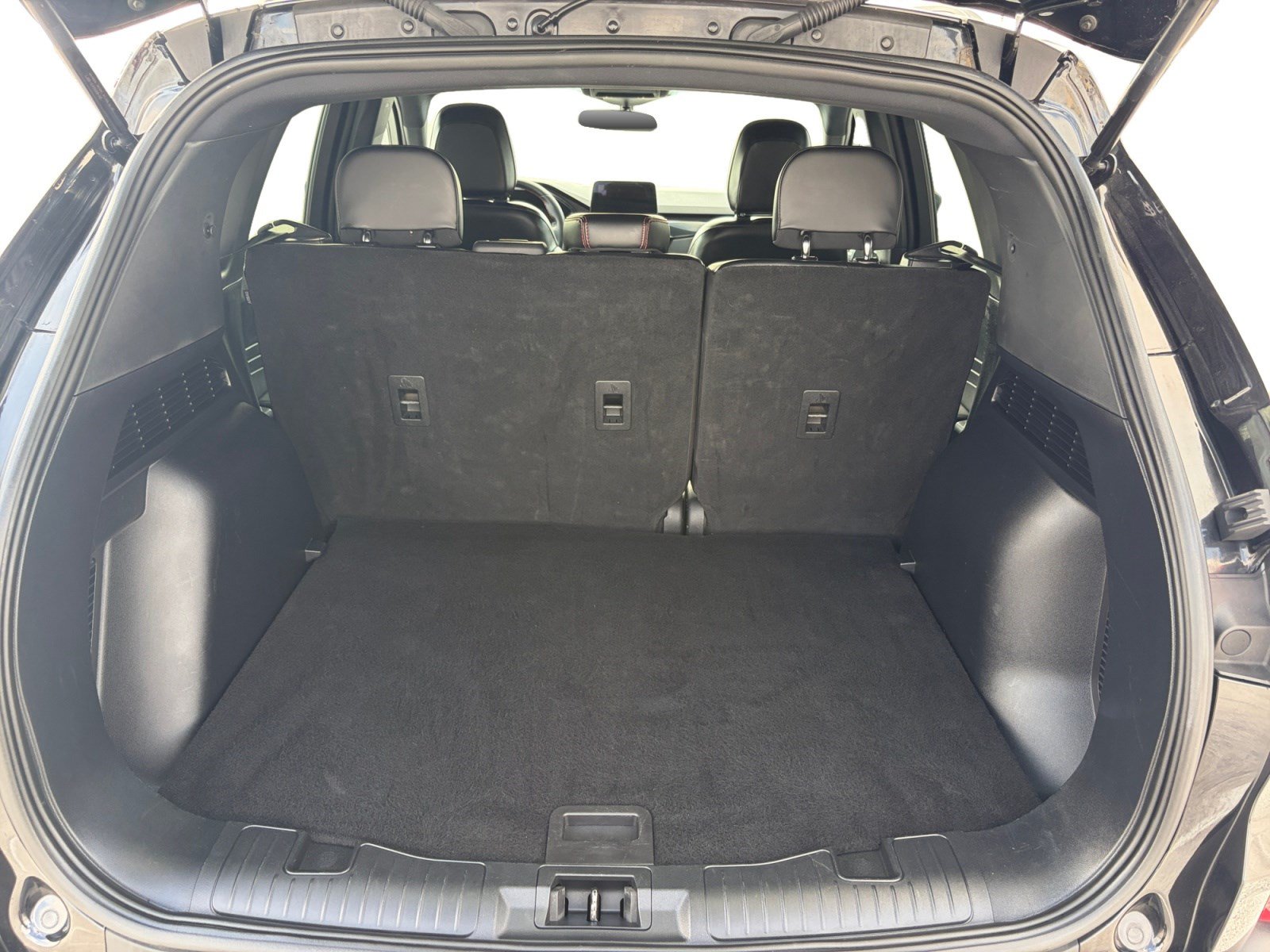 Certified 2025 Ford Escape ST-Line AWD/4WD image 23