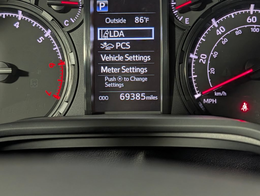 Used 2021 Toyota 4Runner SR5 Premium w/ Moonroof Package AWD/4WD image 21