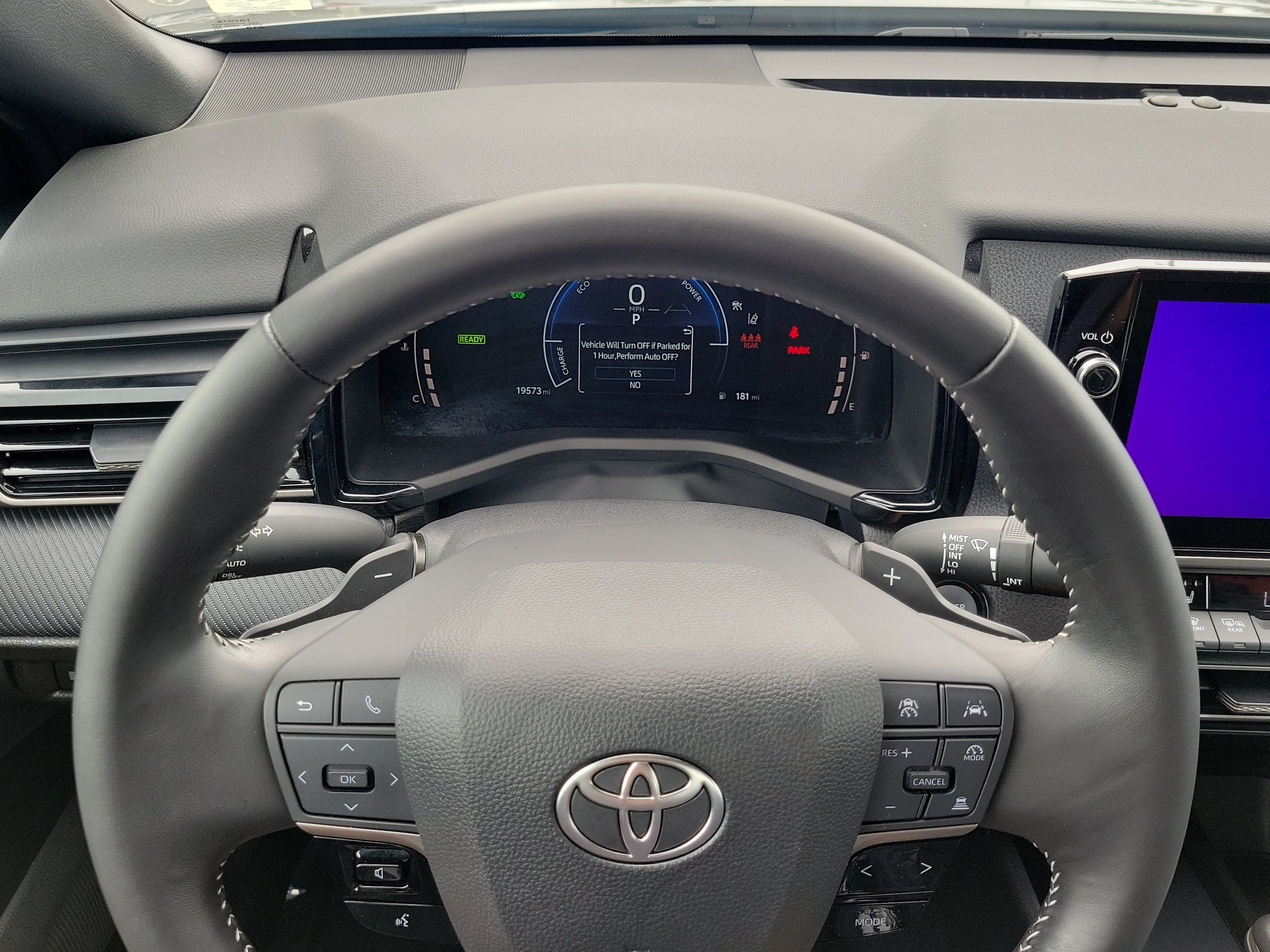Used 2025 Toyota Camry SE w/ Multimedia Upgrade Package AWD/4WD image 23
