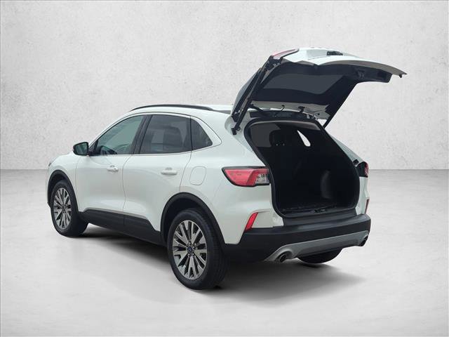 Certified 2022 Ford Escape Titanium image 4