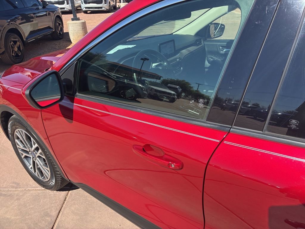 Certified 2020 Ford Escape SEL FWD image 21