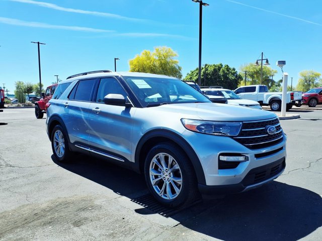 Certified 2022 Ford Explorer XLT w/ Equipment Group 202A image 8