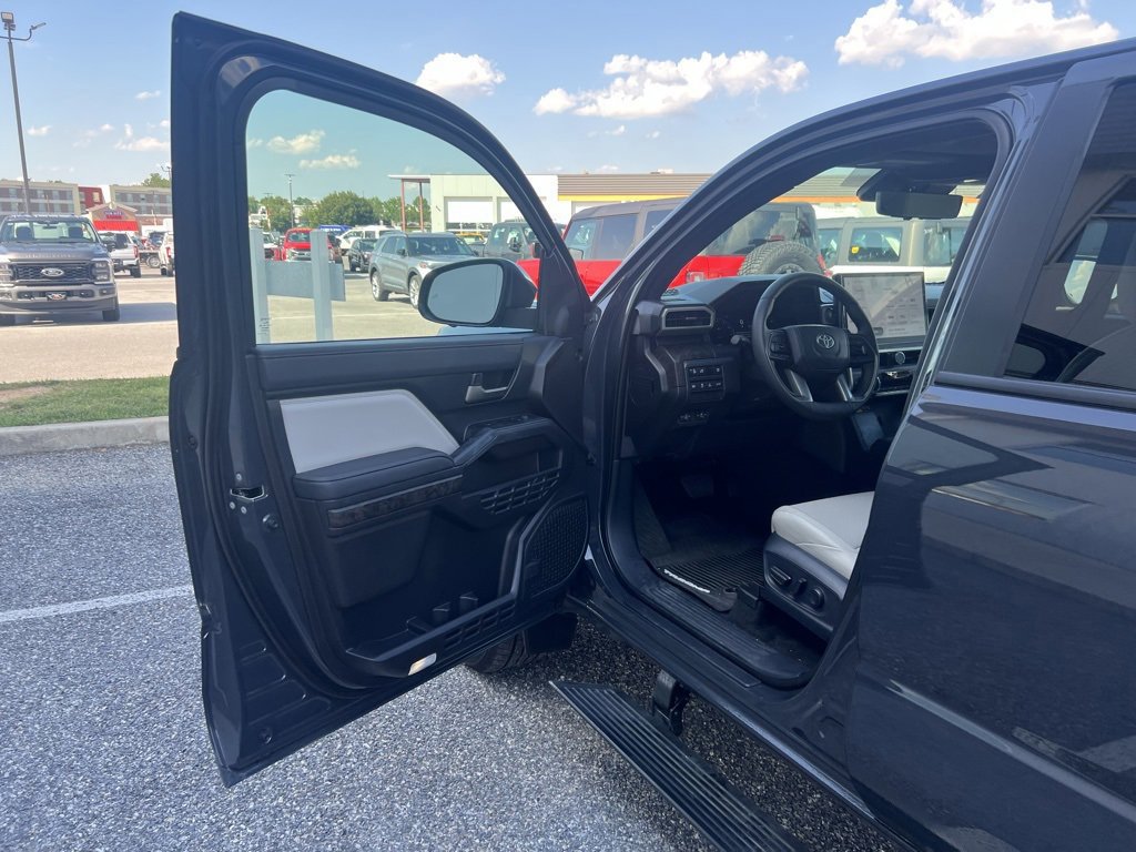 Used 2024 Toyota Tacoma Limited image 10