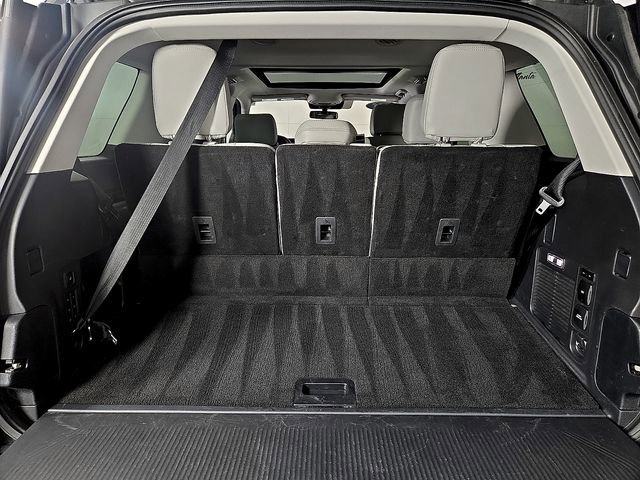 Certified 2025 Ford Expedition Active AWD/4WD image 31
