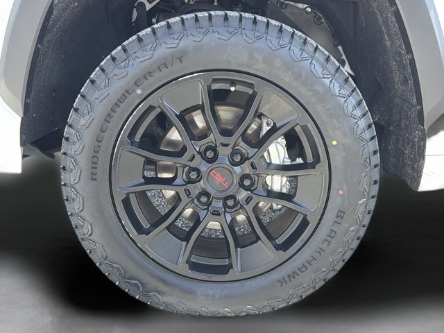 Used 2024 Toyota Tundra SR5 w/ SR5 Convenience Package AWD/4WD image 33