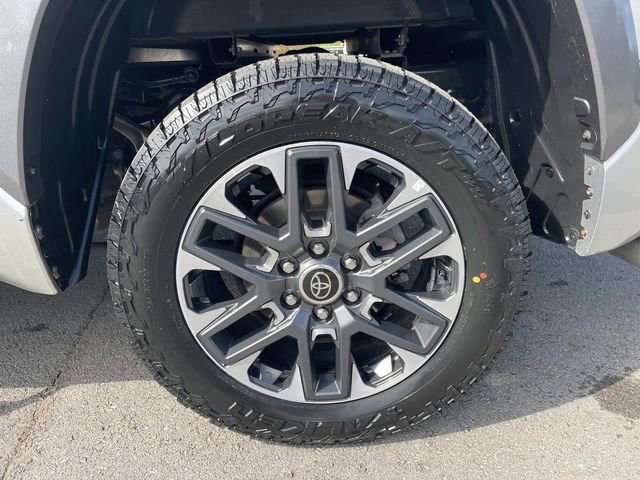 Used 2022 Toyota Tundra Limited image 11