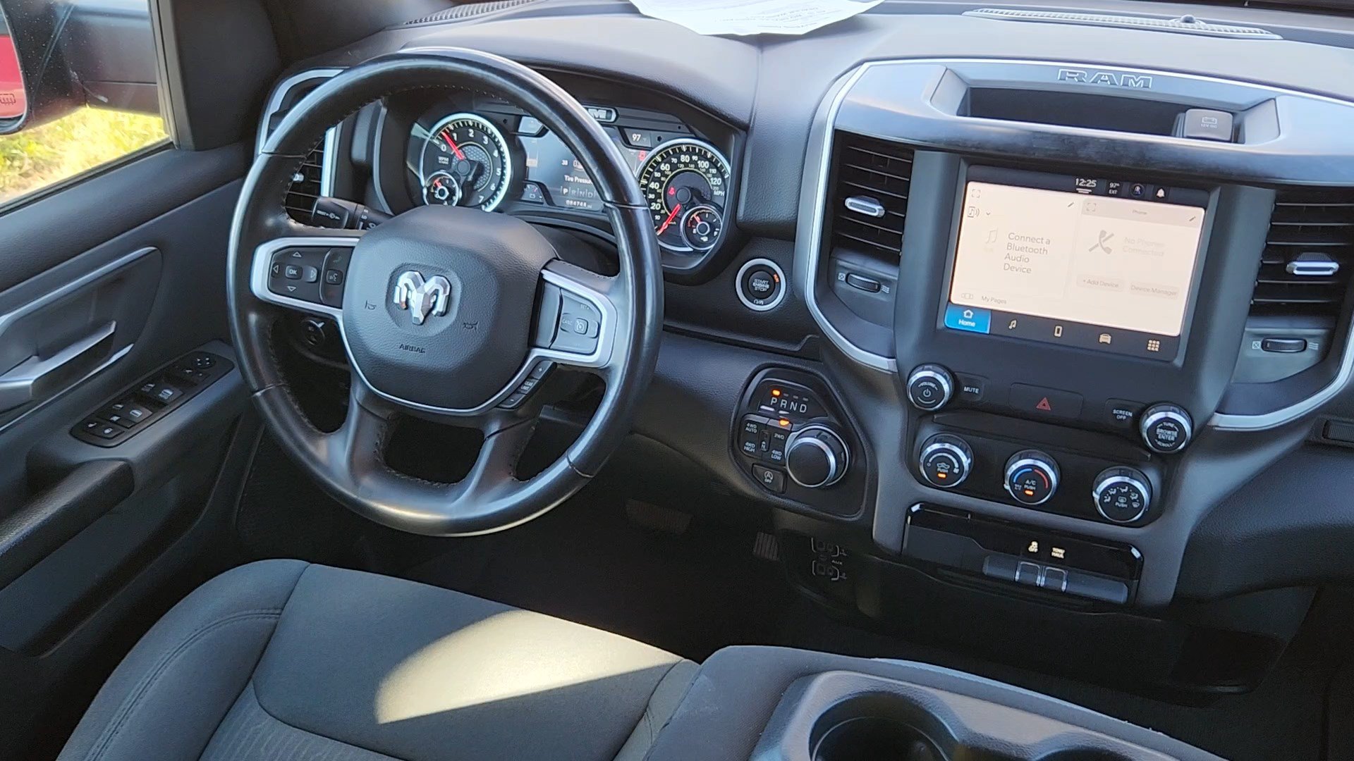 Used 2022 RAM 1500 Big Horn AWD/4WD image 6