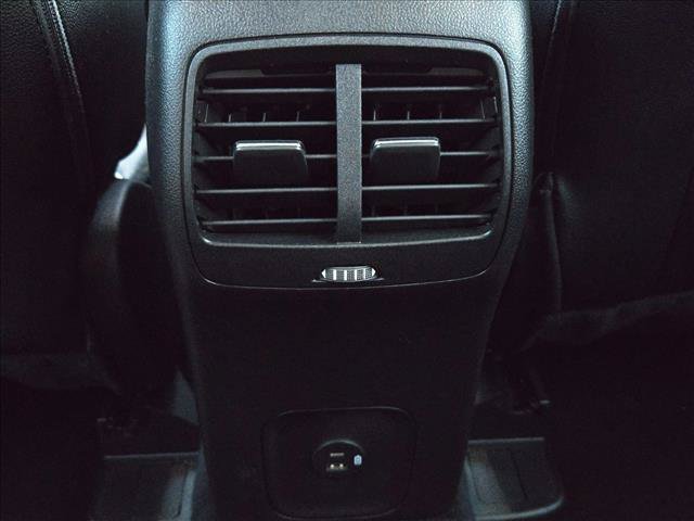Certified 2022 Ford Escape Titanium w/ Titanium Premium Package FWD image 17