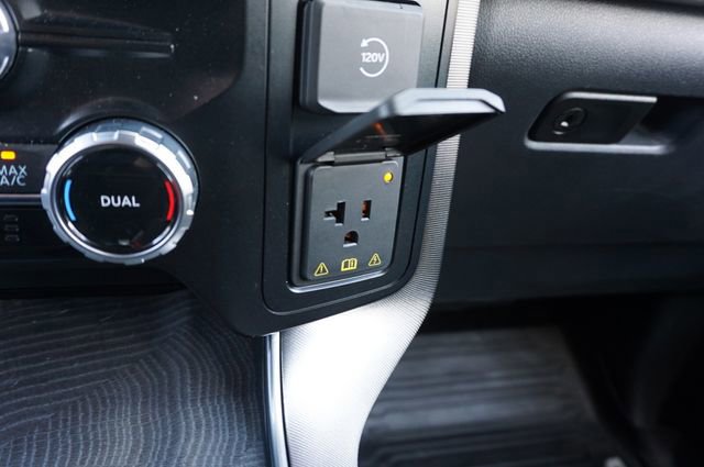 Certified 2023 Ford F150 Platinum w/ Equipment Group 701A High image 34