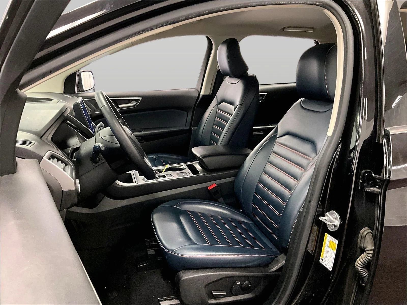 Certified 2022 Ford Edge SEL w/ Sport Appearance Package image 24