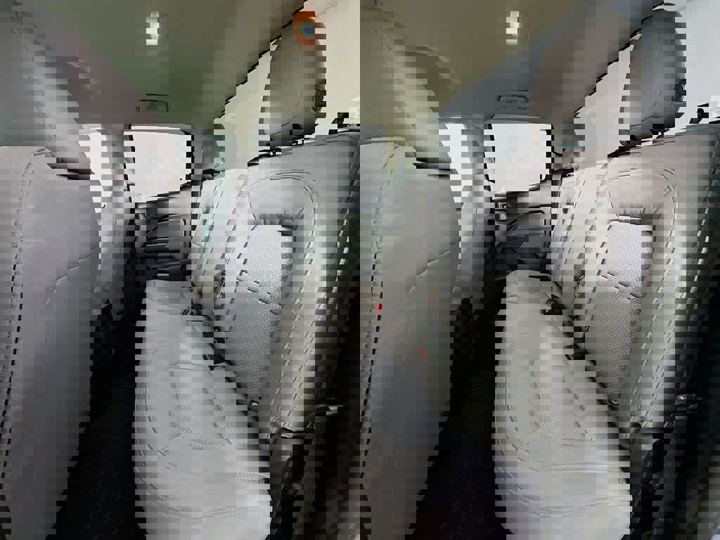 Used 2020 Chevrolet Colorado W/T w/ WT Convenience Package image 16