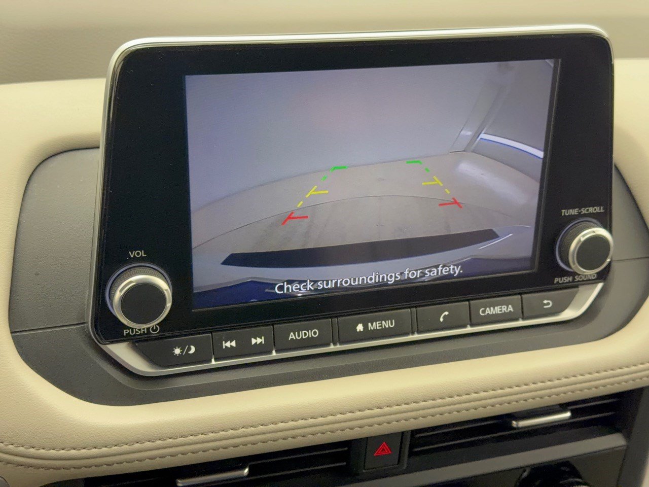 Used 2025 Nissan Rogue SV AWD/4WD image 24
