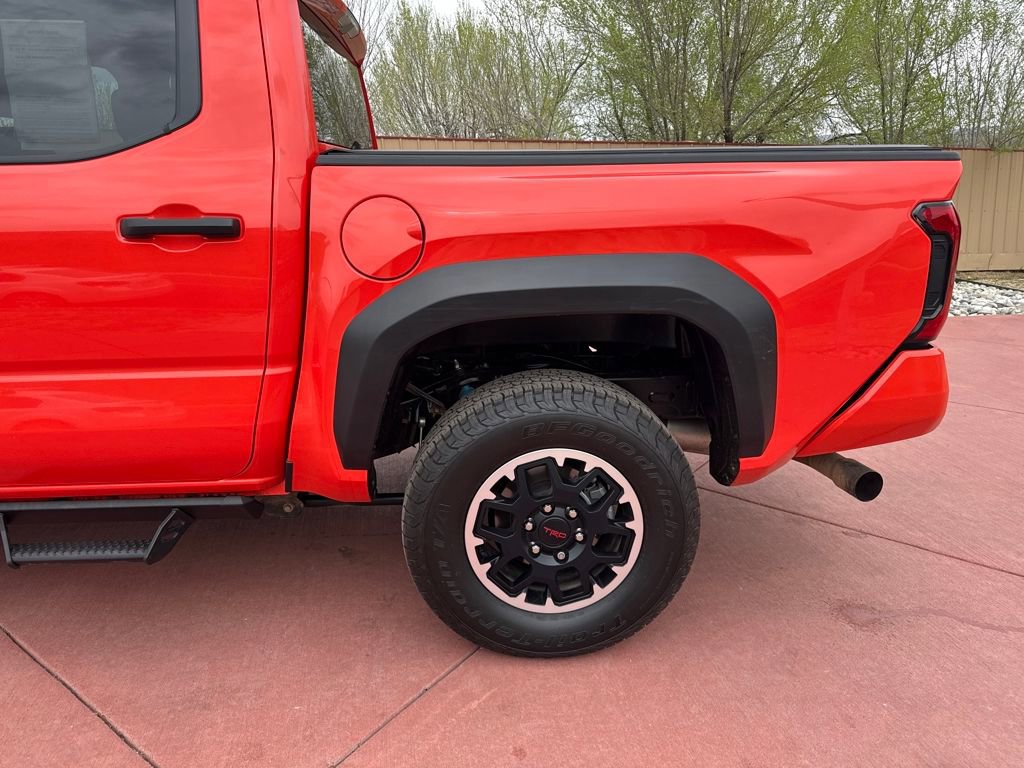 Used 2024 Toyota Tacoma TRD Off-Road AWD/4WD image 4