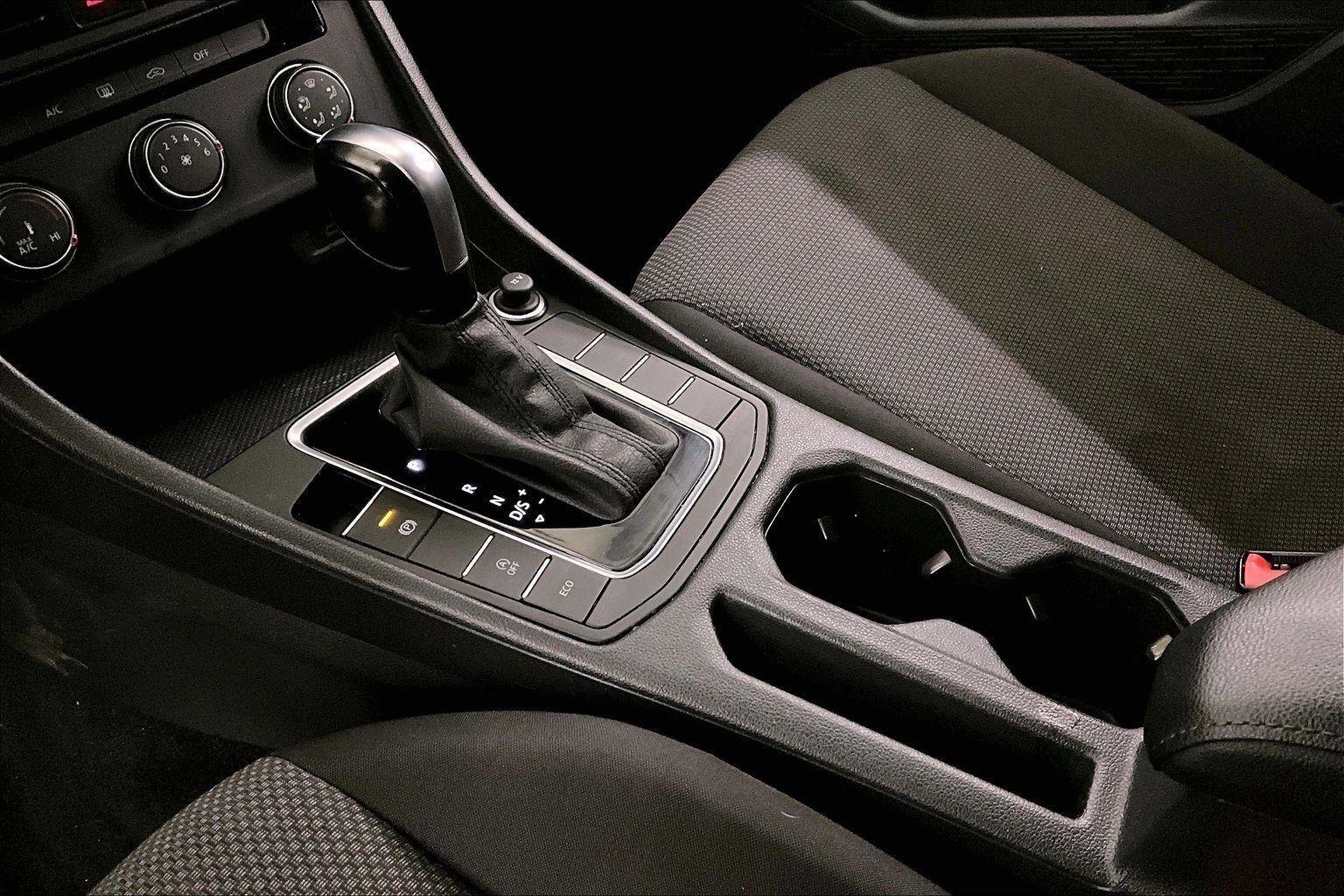 Used 2021 Volkswagen Jetta S image 16