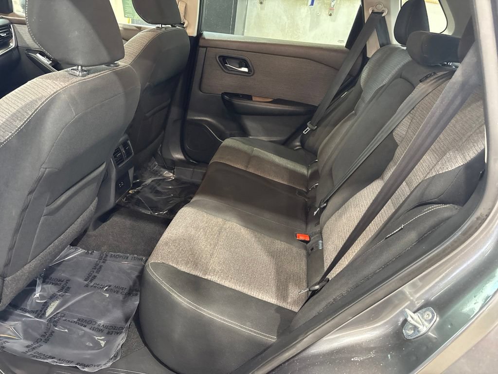 Used 2022 Nissan Rogue SV AWD/4WD image 24