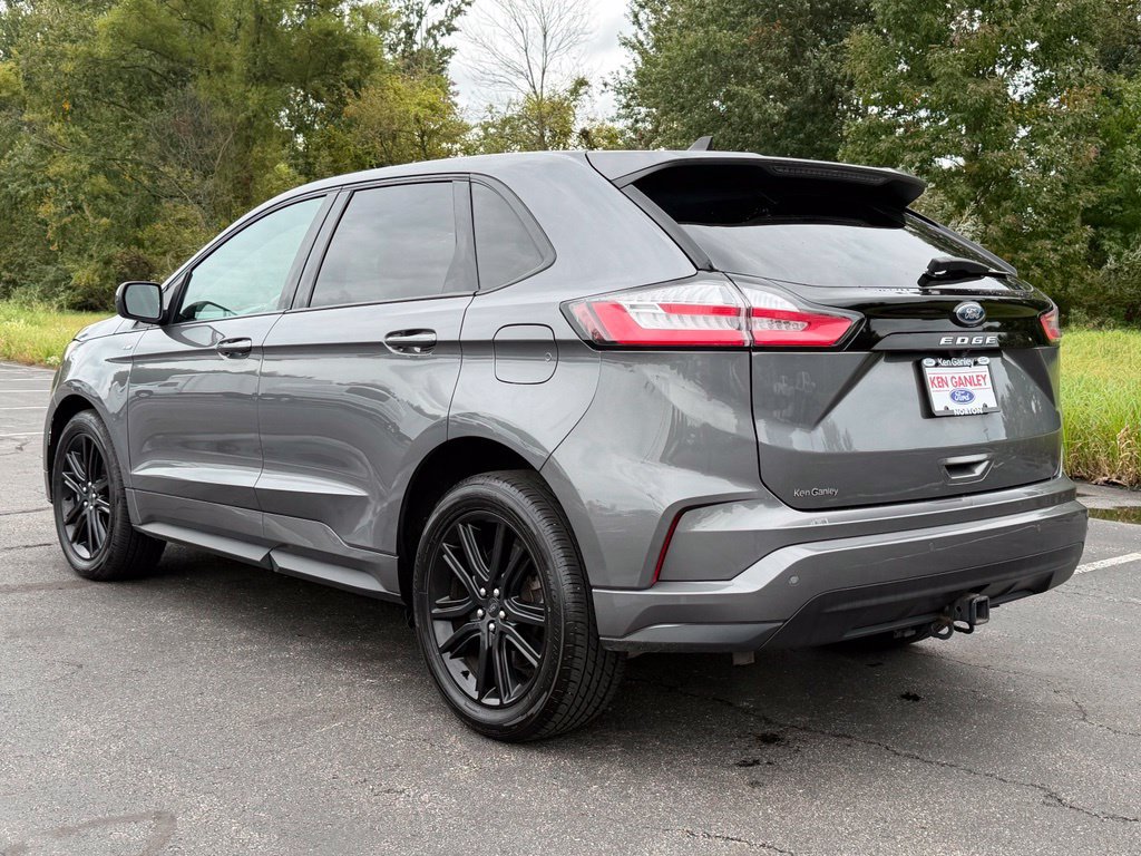 Certified 2022 Ford Edge ST-Line w/ Class II Trailer Tow Package AWD/4WD image 13
