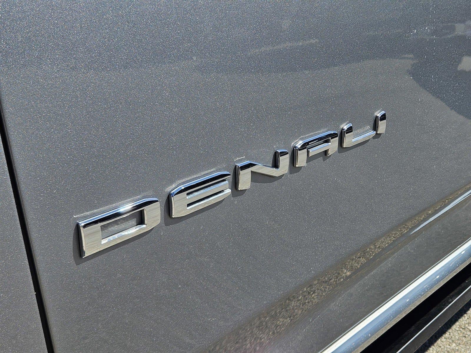 Used 2025 GMC Yukon Denali w/ Sun & Power Step Package AWD/4WD image 9