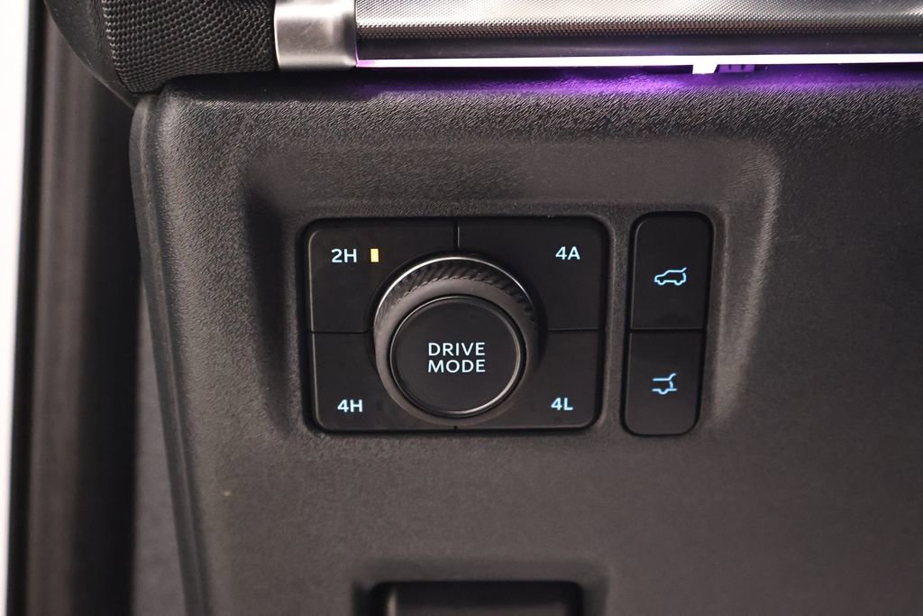 Certified 2025 Ford Expedition Max Platinum image 33