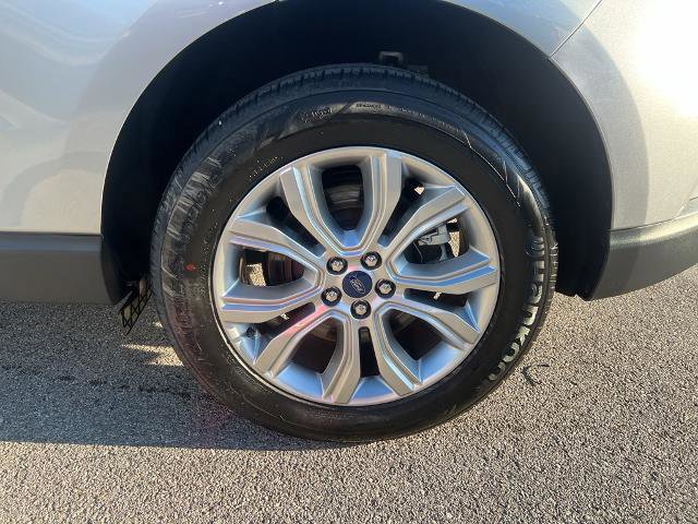Certified 2022 Ford Edge Titanium w/ Equipment Group 301A image 19