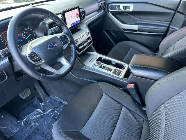 Certified 2023 Ford Explorer XLT RWD image 9