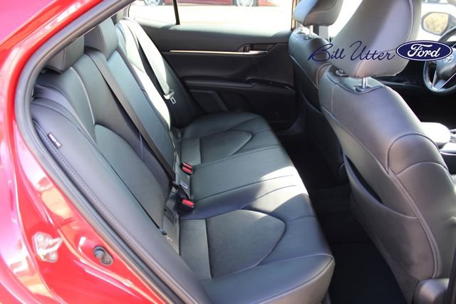 Used 2019 Toyota Camry XSE image 13