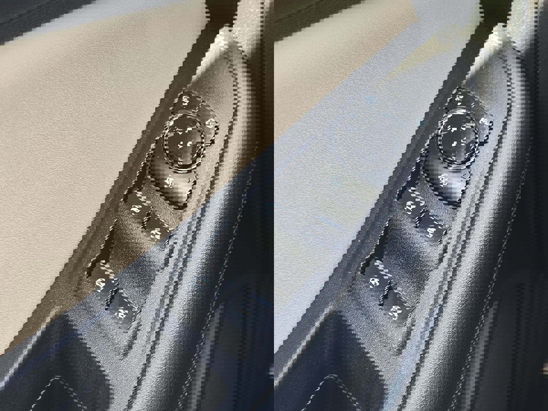 Certified 2023 Ford Edge SEL image 13