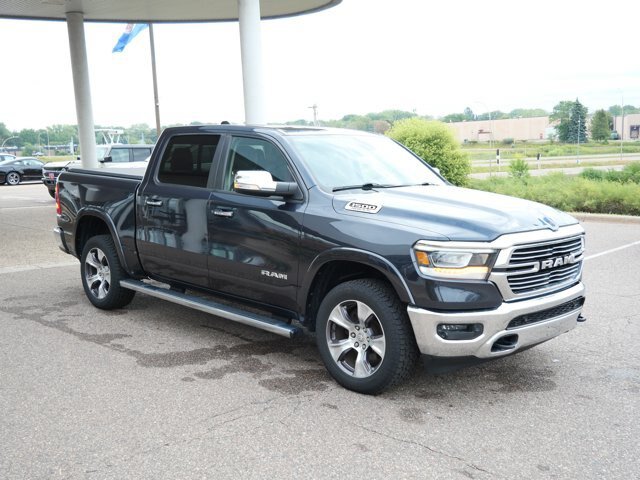 Used 2019 RAM 1500 Laramie AWD/4WD image 3
