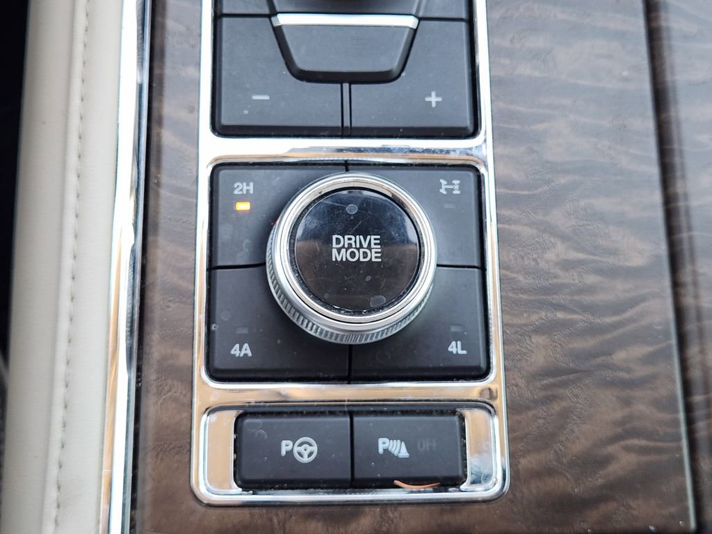 Certified 2018 Ford Expedition Platinum image 19