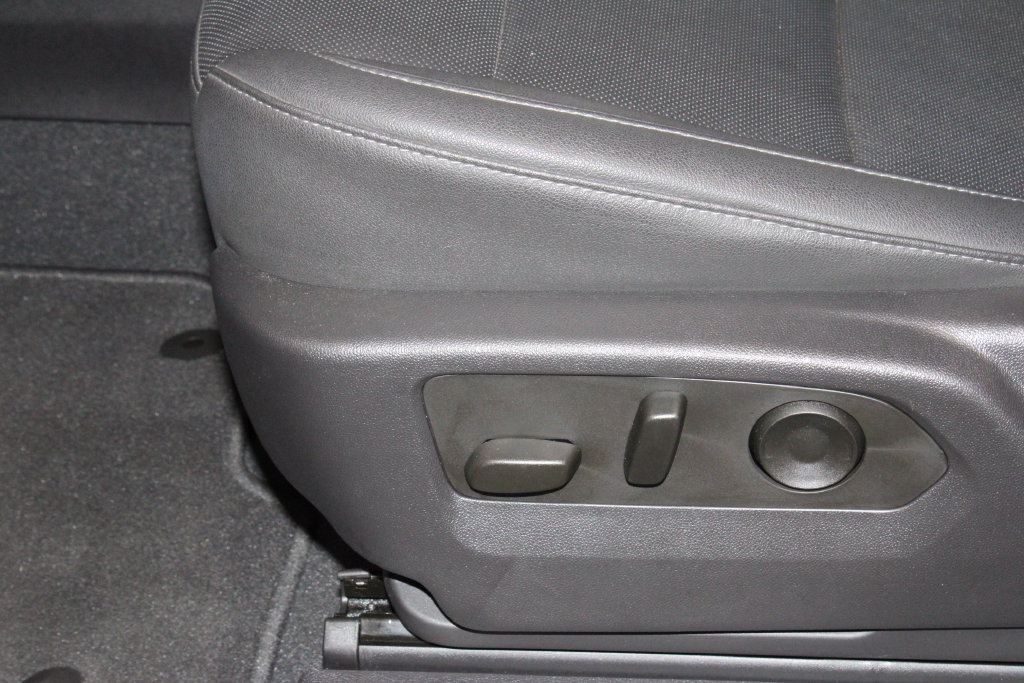 Used 2023 GMC Sierra 1500 SLT w/ SLT Convenience Package RWD image 28
