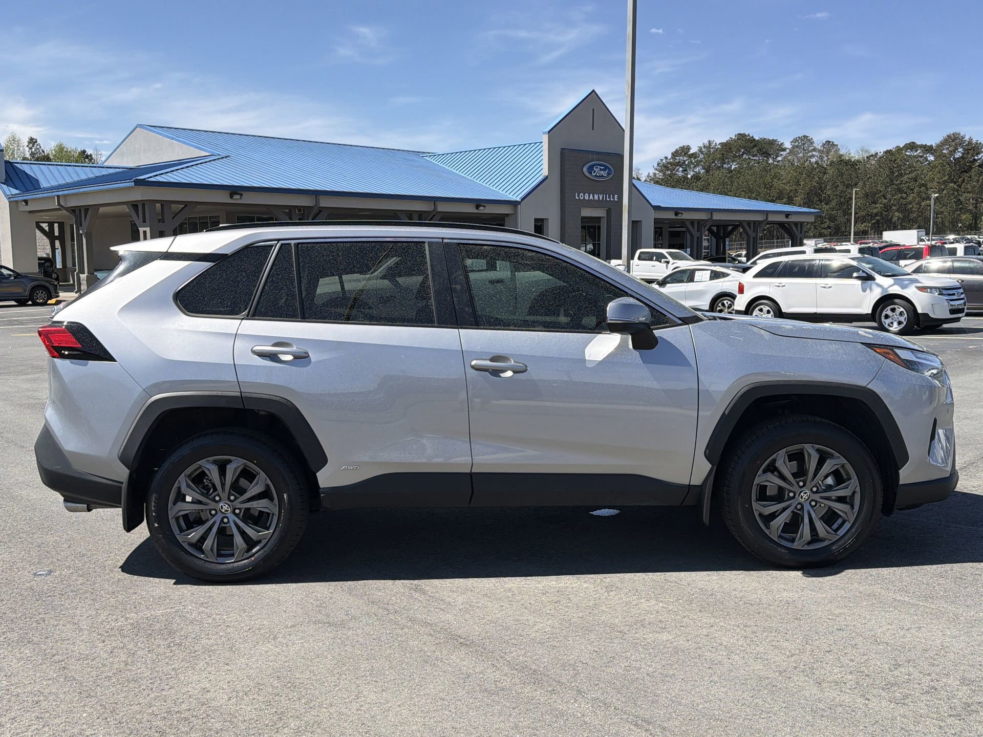 Used 2024 Toyota RAV4 XLE Premium w/ Weather Package image 2