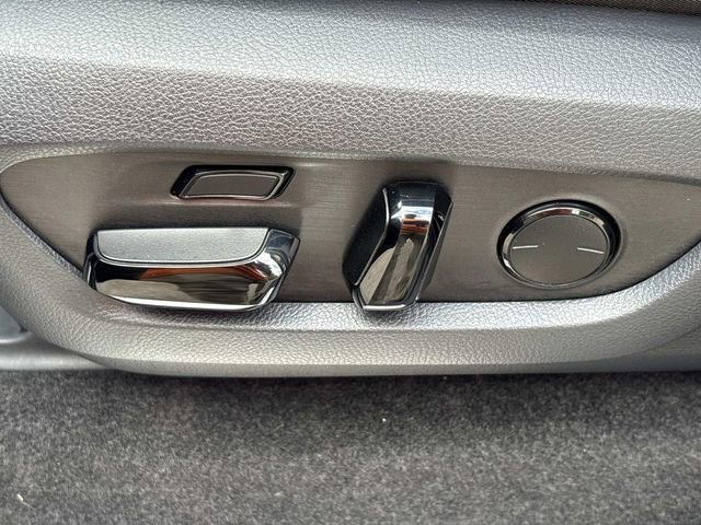 Used 2025 Lexus GX 550 w/ Accessory Package (2T) AWD/4WD image 27